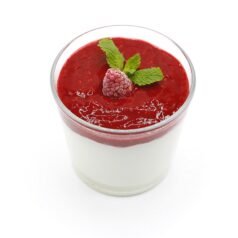 Fromage blanc, coulis de framboise